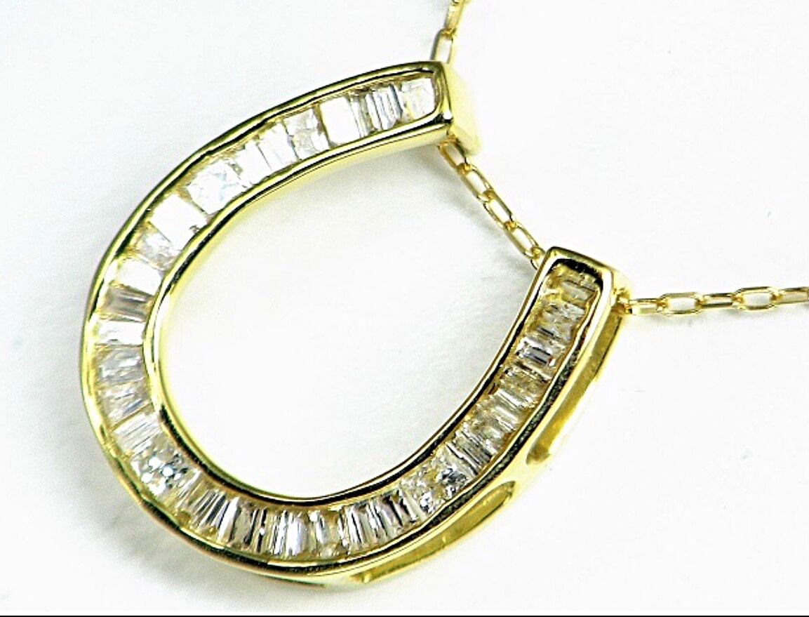 天然ダイヤモンド　(プリンセス・バケットカット)馬蹄型K18WGネックレス 天然ダイヤモンド (プリンセス・バケットカット)馬蹄型K18WGネックレス