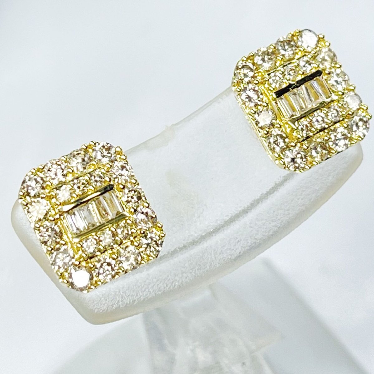 天然ダイヤモンド 計 0.90ct スクエア型 K18 ピアス | sanlemojewelry 天然ダイヤモンド 計 0.90ct スクエア型 K18 ピアス | sanlemojewelry