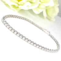 良質3.00ct　天然ダイヤモンド　K18WG　テニスブレスレット