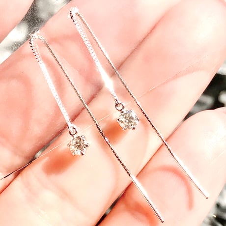 計0.30ct 良質天然ダイヤモンド　pt900 アメリカンピアス