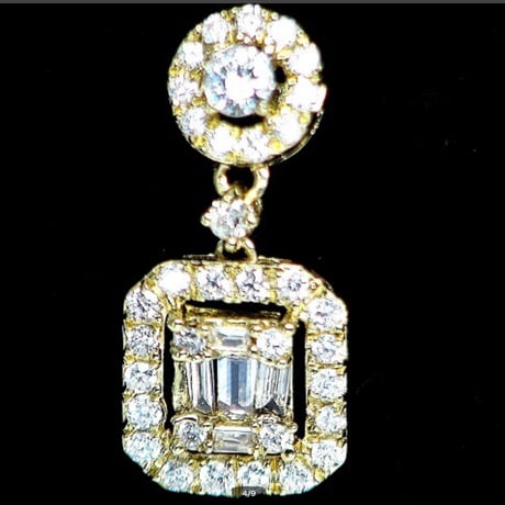 計0.50ct　天然ダイヤモンド　K18　スイングピアス