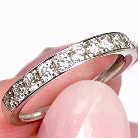 天然ダイヤモンド　0.30ct pt950ピンキーリング