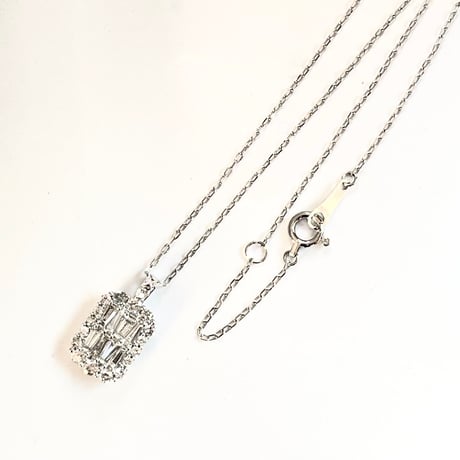 0.70ct 天然ダイヤモンド　K18WG ペンダントネックレス