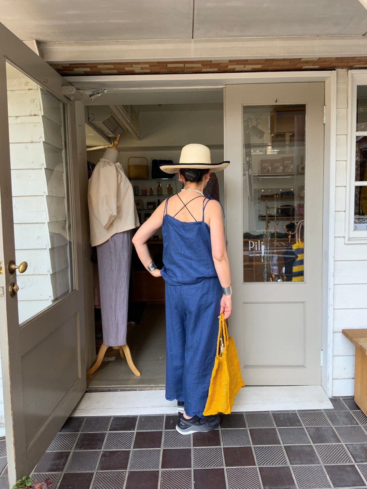 TOWAVASE bon voyage キャミソール TOWAVASE Bon Voyage camisole (camel) | nii-B |