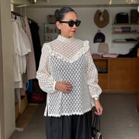 TOWAVASE / シルク刺繍パンツ | Pili ON LINE