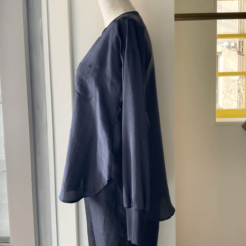 美品◯urrya ユライヤ シルクバッククロスタンク