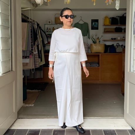 nun / Cropped Top 麻世妙