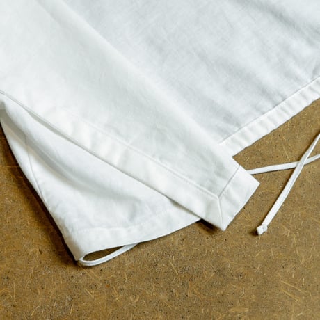 nun / Cropped Top 麻世妙