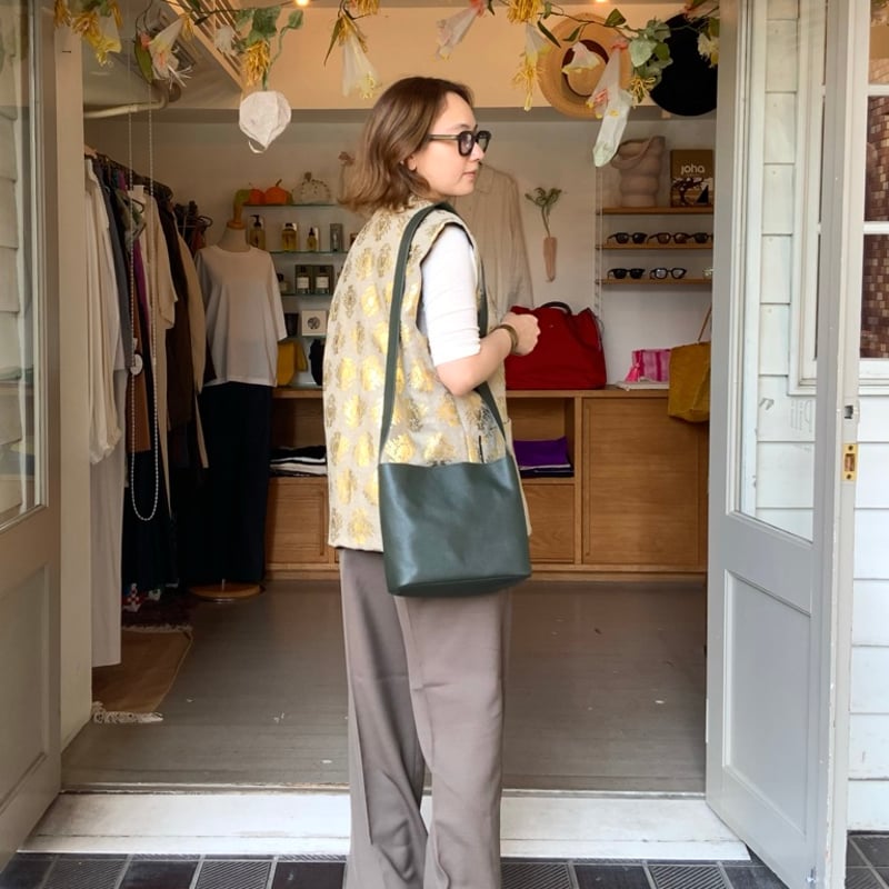 TOWAVASE / Haku vest | Pili ON LINE