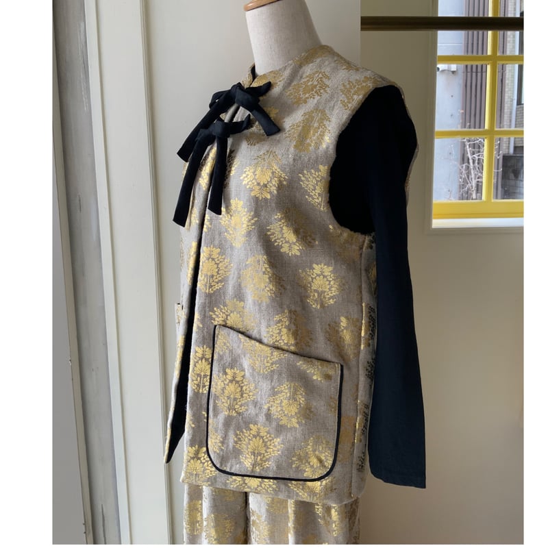 TOWAVASE / Haku vest | Pili ON LINE