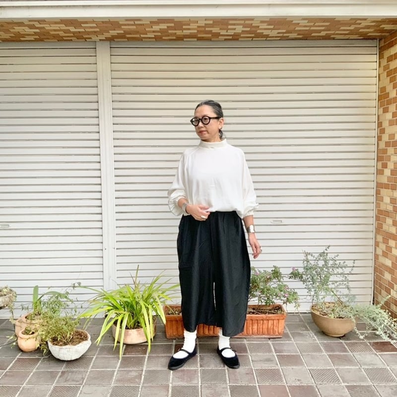 mo-no-ha / High Neck Blouse | Pili ON LINE