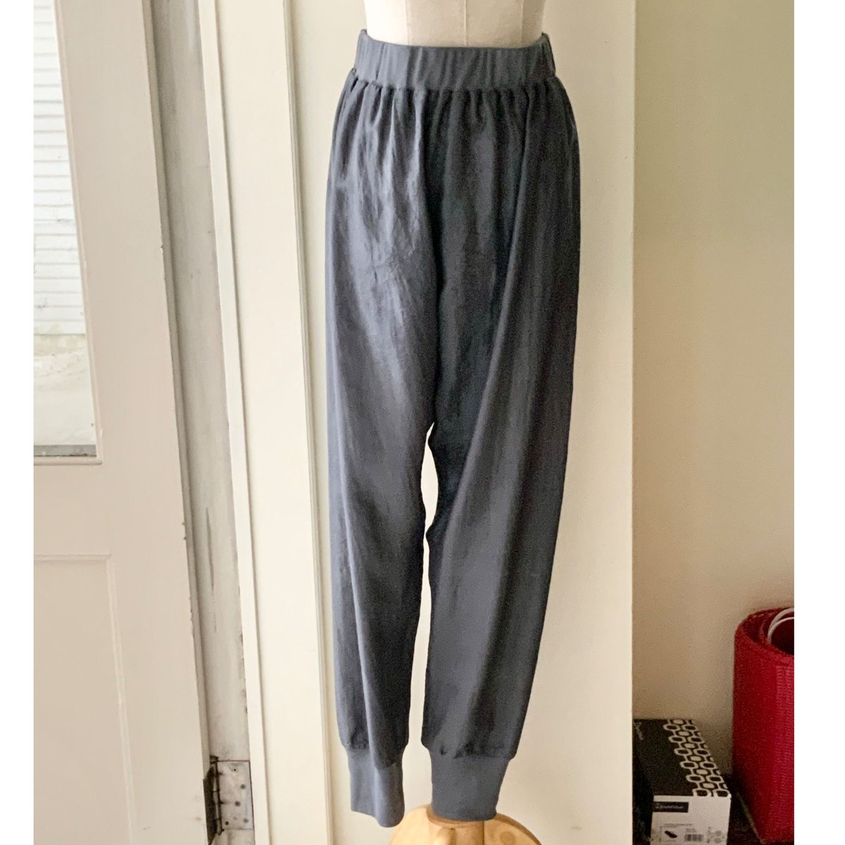 uryya / Silk Rib Pants | Pili