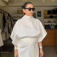 nun / Cape Blouse  麻世妙