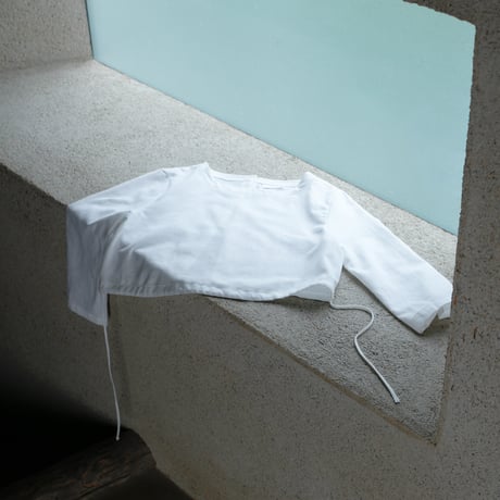 nun / Cropped Top 麻世妙