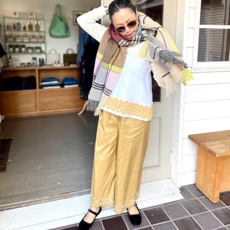 TOWAVASE / シルク刺繍パンツ | Pili TOWAVASE / シルク刺繍パンツ | Pili
