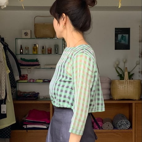nun / Cropped Top