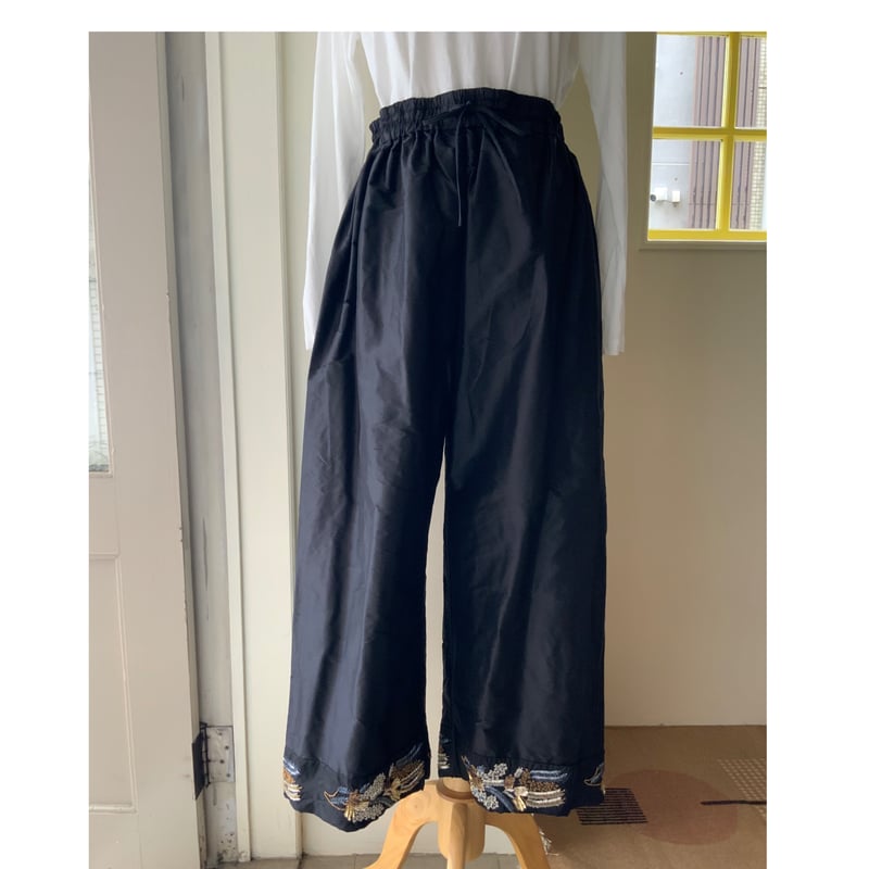 towavaseのシルクパンツ