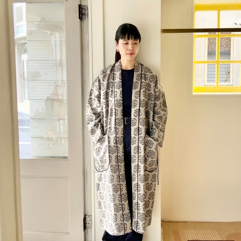 新品タグ付きTOWAVASE ローブ WHITE×YELLOW 新品タグ付きTOWAVASE ローブ WHITE×YELLOW 【公式通販】