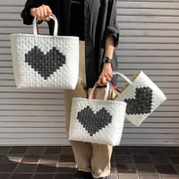 OM sabai sabai / New OM original taraat bag ❤︎❤︎❤︎（white&black）