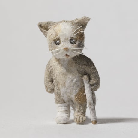 金沢和寛「猫 松葉杖」kanazawa kazuhiro
