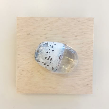 宮本崇輝 ガラス作品「ペーパーウェイト」