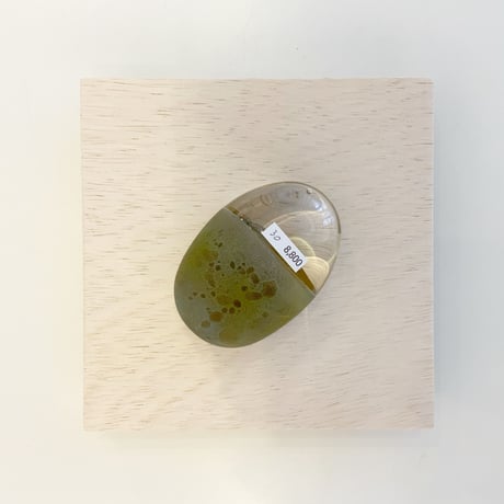 宮本崇輝 ガラス作品「ペーパーウェイト」