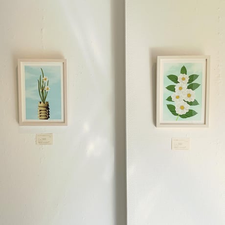 山田博之「とんがり帽子とベージュのコート　- ノイバラ」版画