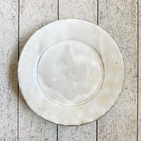 高橋春夫「粉引きリム皿　小」