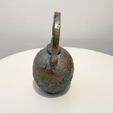 天野智也「層土彩器青手付酒注」