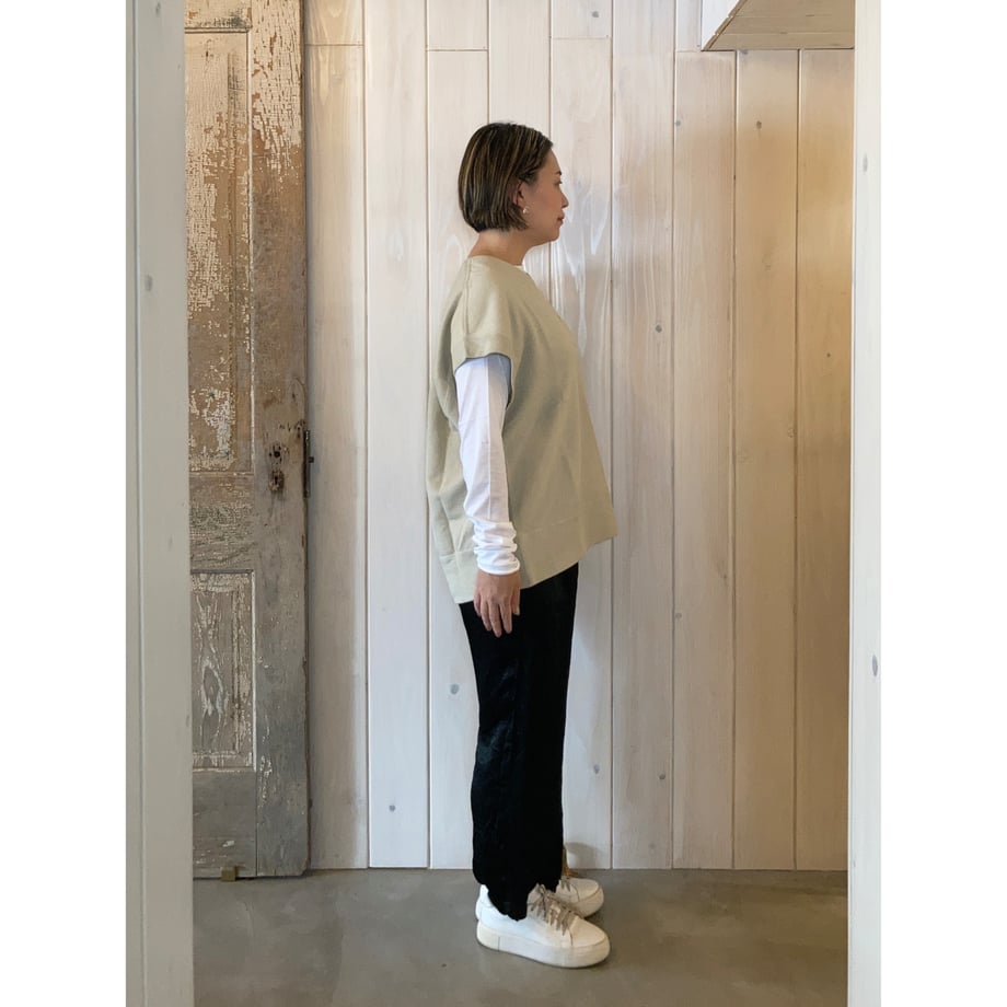 6713677f40ad5c49a6d90304