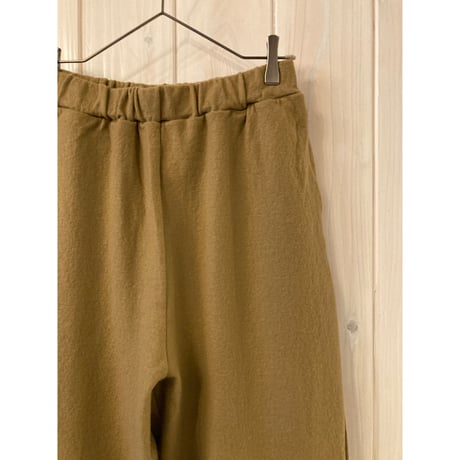 圧縮ウールジャージー イージーテーパードパンツ