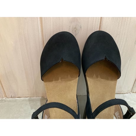 Dansko Rowan　ペタンコサンダル