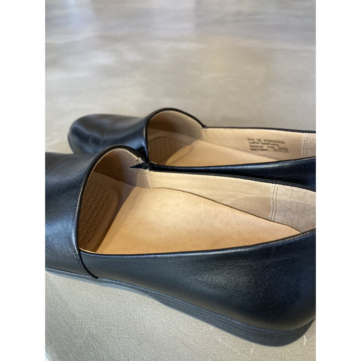 dansko ダンスコ ラリサ レザー スリッポン 39 黒　 大きいサイズ kasi-friendly