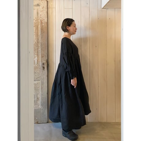 トリプルワッシャーリネン Vネックワンピース
