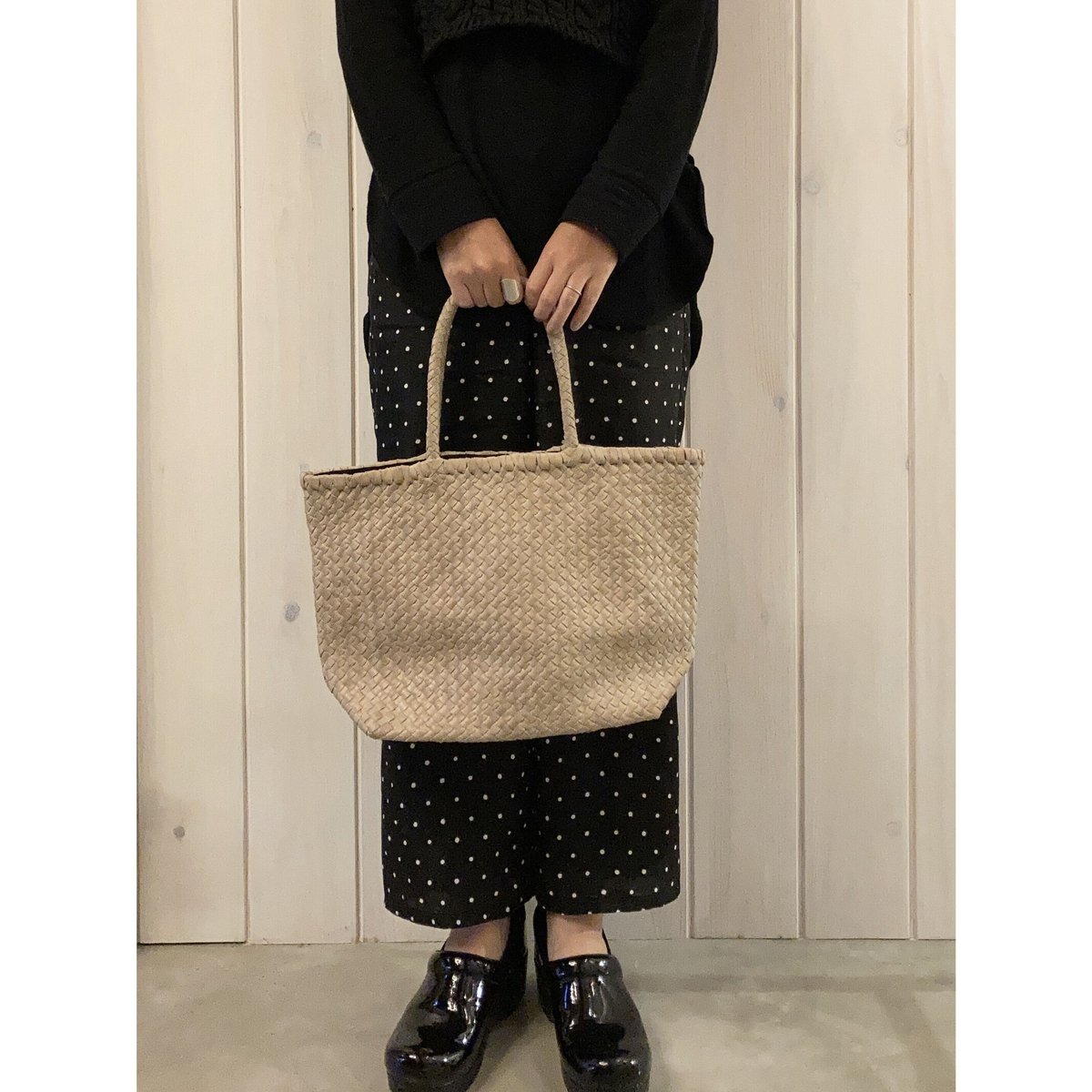KYUKA キューカ　レザーメッシュトートバッグ　グレージュ KYUKA キューカ レザーメッシュトートバッグ グレージュ KYUKA