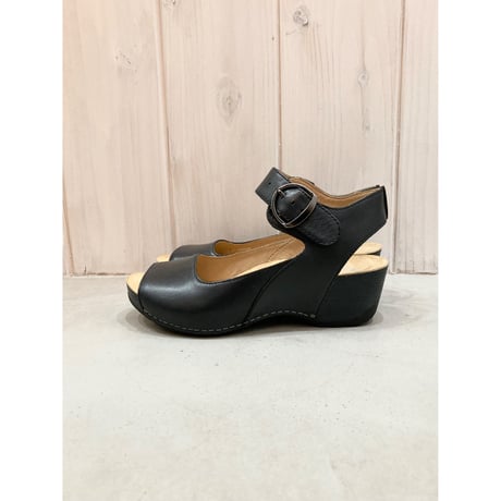 Dansko Tiana　ヒールサンダル
