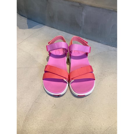 Dansko Racquel サンダル