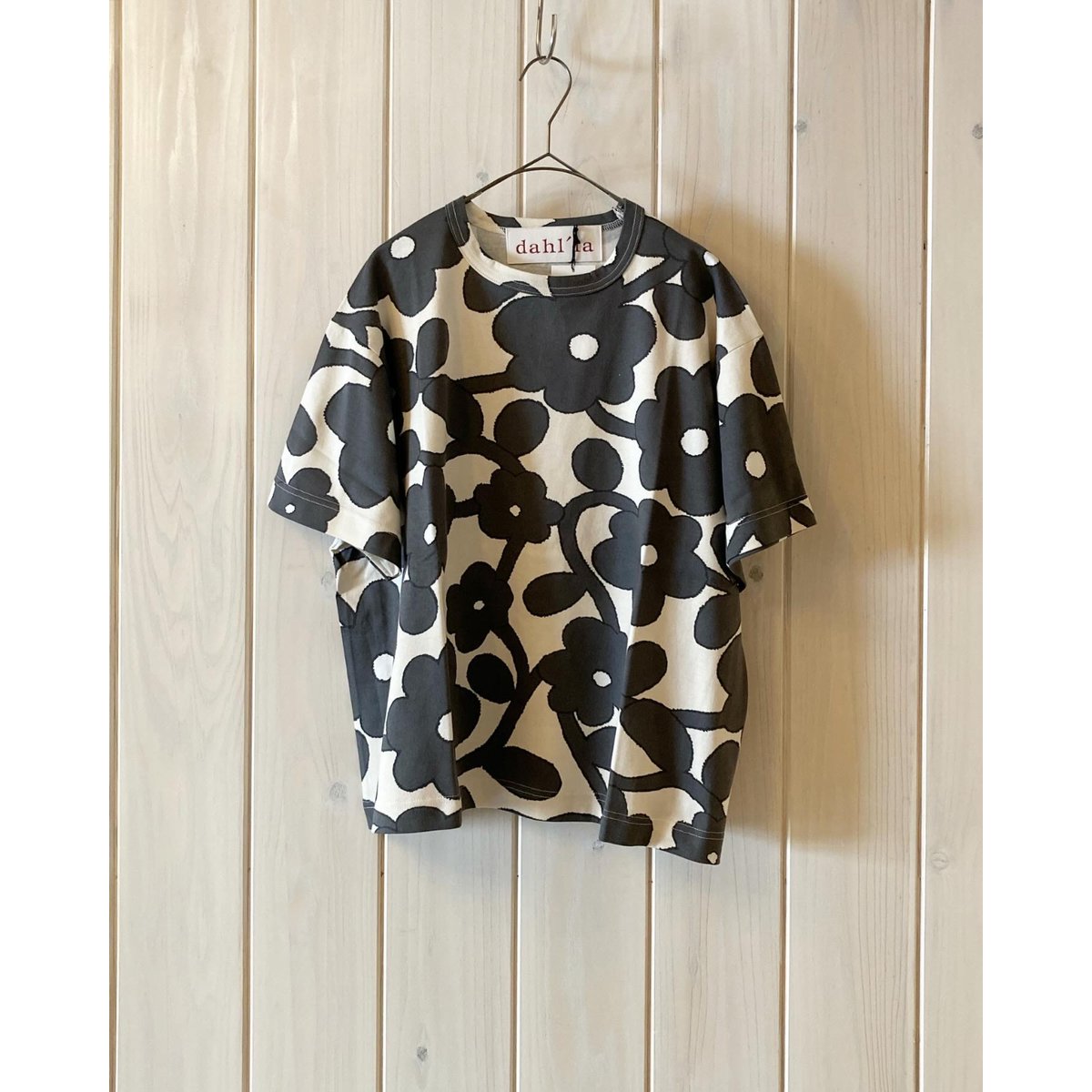 フラワープリント プルオーバー | sum 