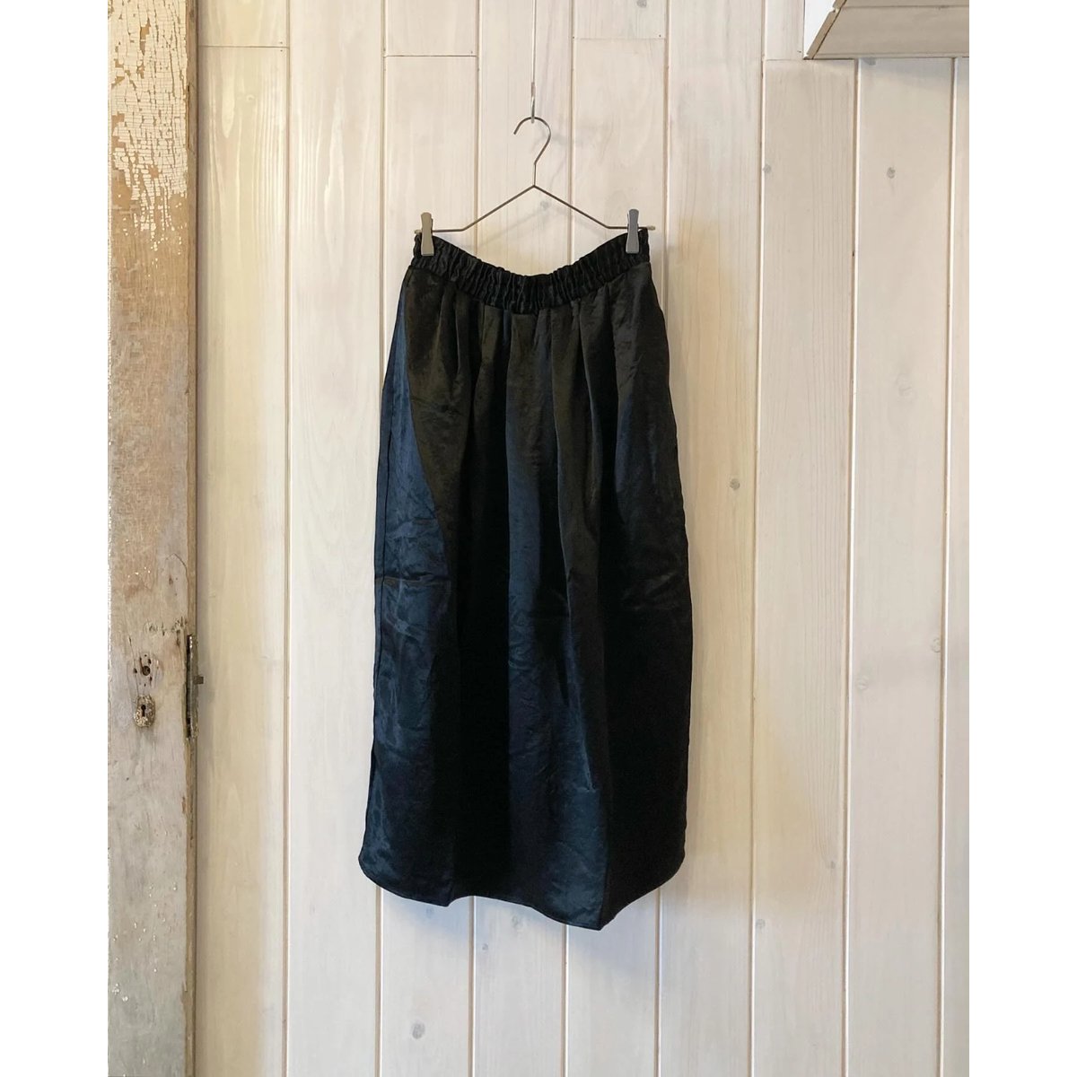 Naia heavy satin コクーンスカート | sum