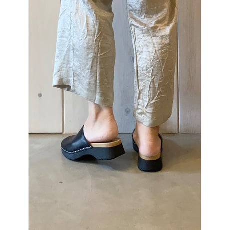 Dansko Ravyn サンダル