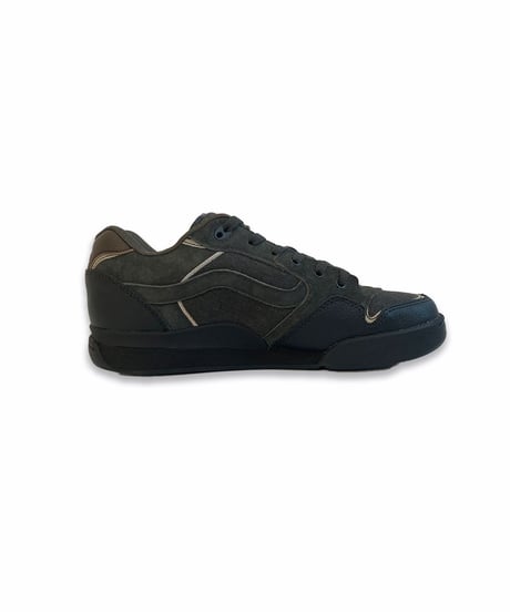 VAINL ARCHIVE "VANS ROWLY XLT"
