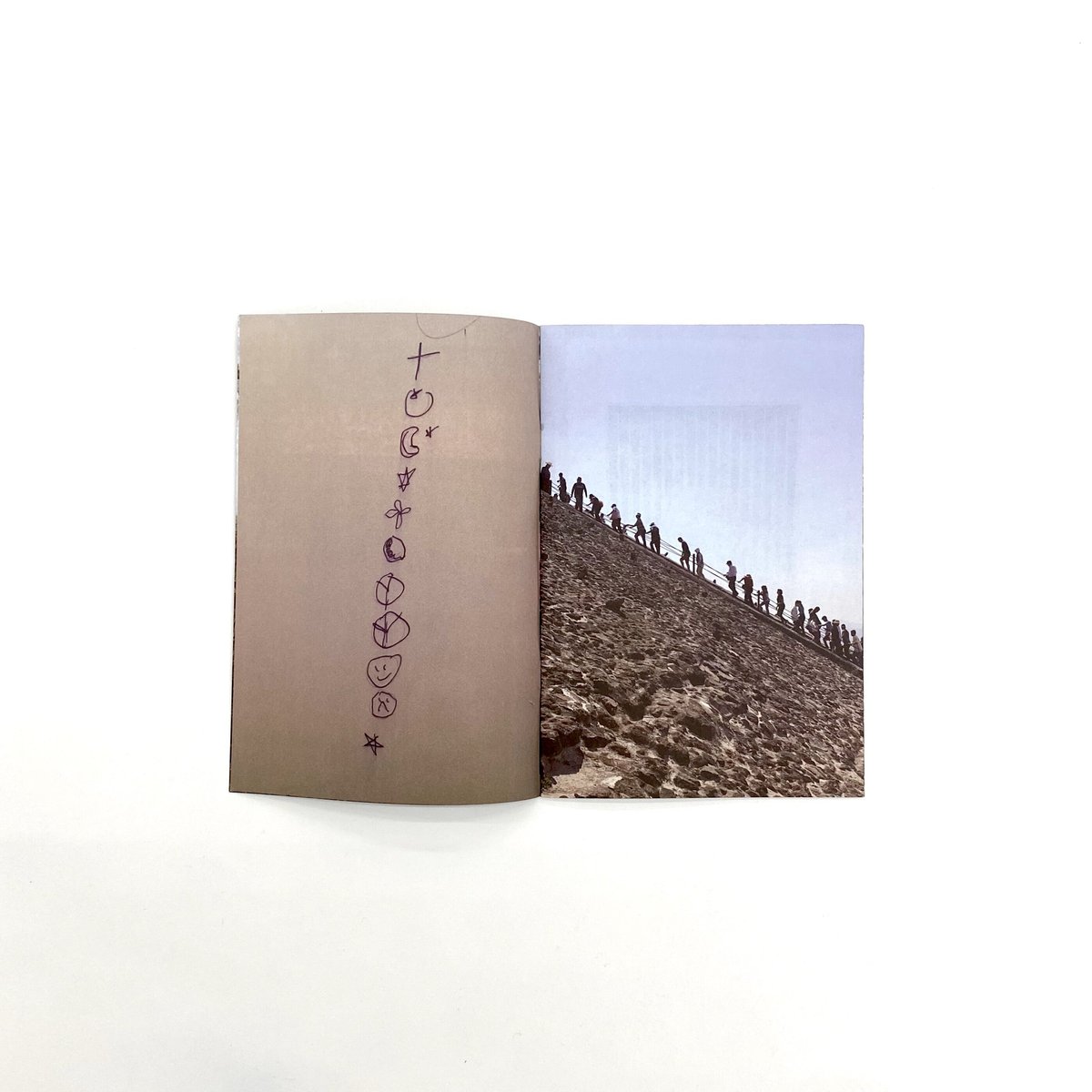 ステッカー付き‼️ 絶版‼️ Peter Sutherland 写真集 ステッカー付き‼️ CNY.NYC BOOK Peter Sutherland - メルカリ