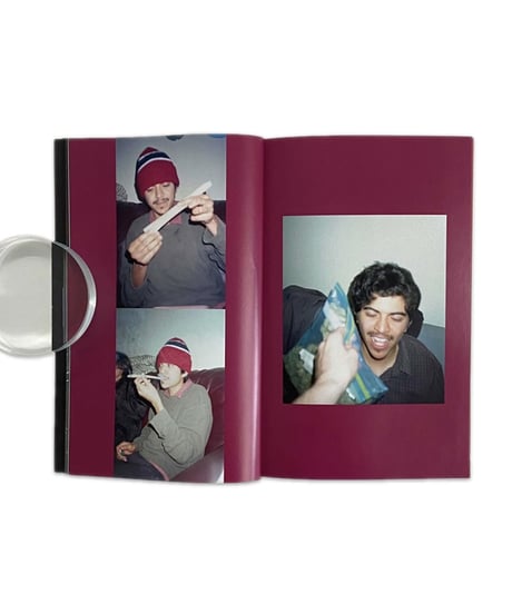 Ethan Hassi　”Photos Of People Being Human”