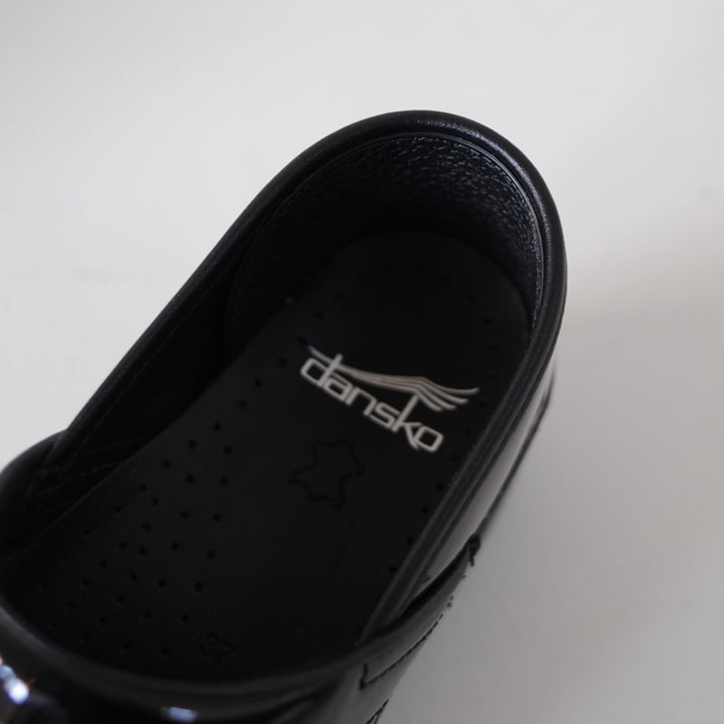 dansko 36 パンチング　レザー dansko 36 パンチング レザー - メルカリ