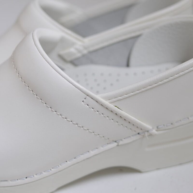 dansko PROFESSIONAL（White Box） | 04 STORE