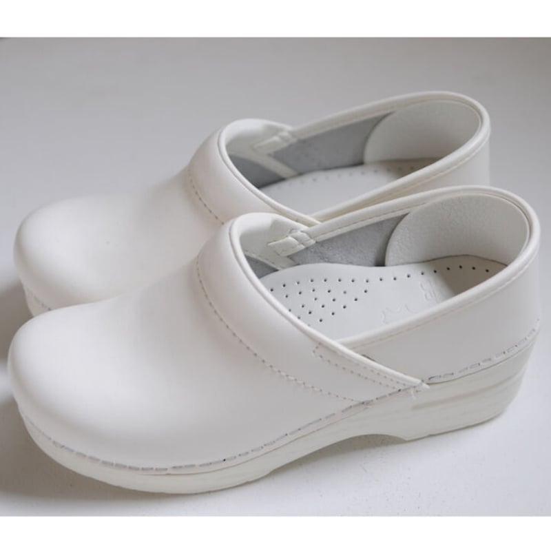 dansko PROFESSIONAL（White Box） | 04 STORE