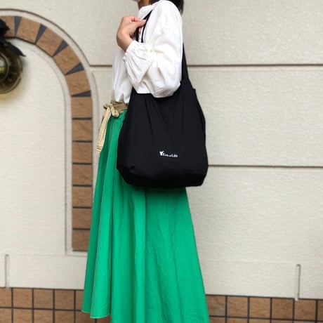 Eva et Lilit コットン トートバッグ B4横サイズ 奥行15cm