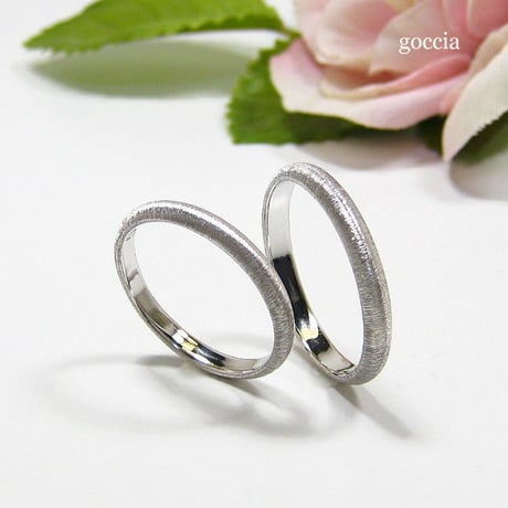 甲丸の結婚指輪、シルクサテン仕上げ（161-la、162-me）