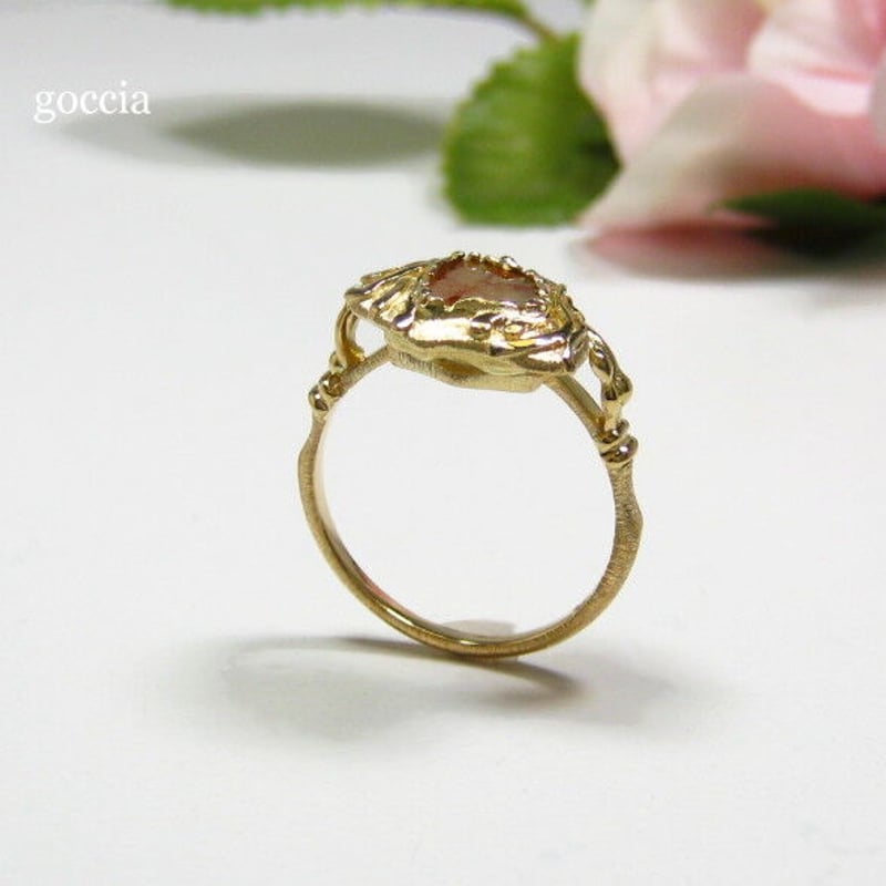 スライスダイヤの18金ゴールドリング、一点モノ！ | 結婚指輪と