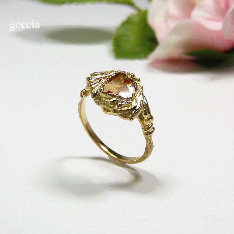 スライスダイヤの18金ゴールドリング、一点モノ！ | 結婚指輪と